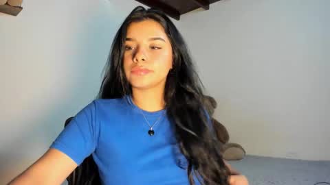 Snapshot of shara_jones chatting on 11, 9, 2025 Sara online show from 11, 9, 2025