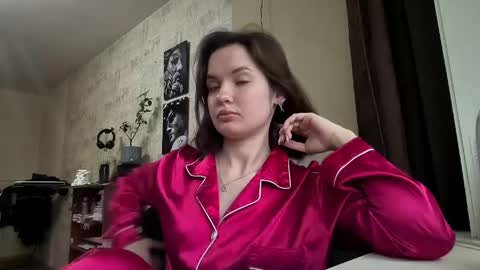Snapshot of sharellmeteer chatting on 4, 5, 2026 Nika online show from 4, 5, 2026