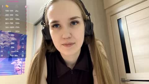 Snapshot of sharitaklemme chatting on 15, 4, 2026 Coraline online show from 15, 4, 2026