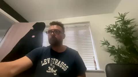 Snapshot of sharksboy16 chatting on 22, 2, 2025 Sharksboy online show from 22, 2, 2025