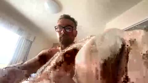 Snapshot of sharksboy16 chatting on 16, 9, 2025 Sharksboy online show from 16, 9, 2025