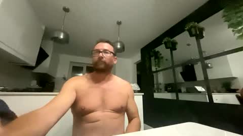 Snapshot of sharksboy16 chatting on 11, 11, 2025 Sharksboy online show from 11, 11, 2025