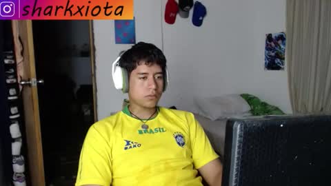 Snapshot of sharky_g chatting on 2, 3, 2026 Frqnko online show from 2, 3, 2026