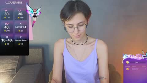 Snapshot of sharli_rose chatting on 4, 12, 2024 Sharli online show from 4, 12, 2024