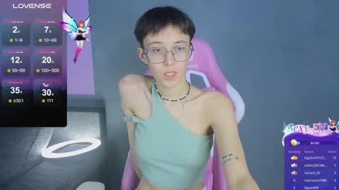 Snapshot of sharli_rose chatting on 17, 12, 2024 Sharli online show from 17, 12, 2024