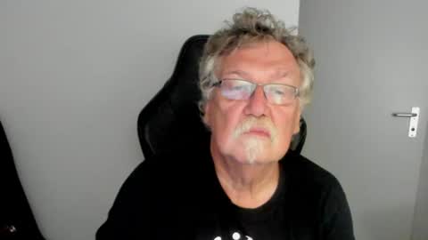 Snapshot of sharlots_pet chatting on 27, 7, 2026 sharlots_pet online show from 27, 7, 2026