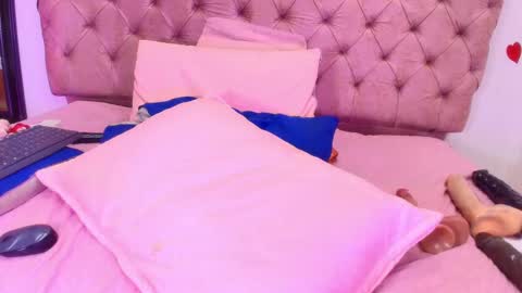 Sharlott online show from 22, 2, 2025