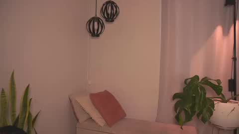 Snapshot of sharlotte_evanns chatting on 14, 3, 2026 Sharlotte online show from 14, 3, 2026