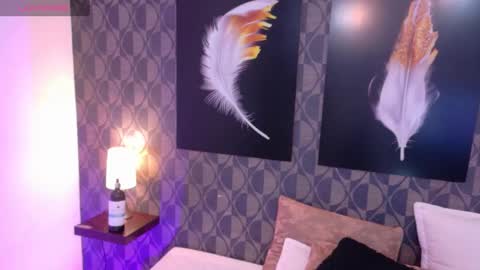 Sharom  online show from 1, 2, 2025