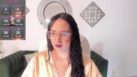 Snapshot of sharon_breezee chatting on 28, 10, 2025 sharon_breezee online show from 28, 10, 2025