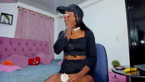 Snapshot of sharon_hill1 chatting on 6, 4, 2026 Jessica independent model online show from 6, 4, 2026