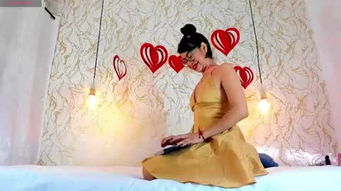 Snapshot of sharon_leather chatting on 18, 4, 2026 sharon_leather online show from 18, 4, 2026