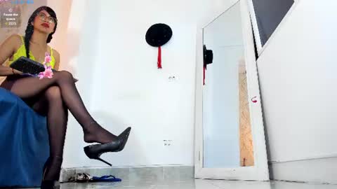 sharon_leather online show from 13, 6, 2026
