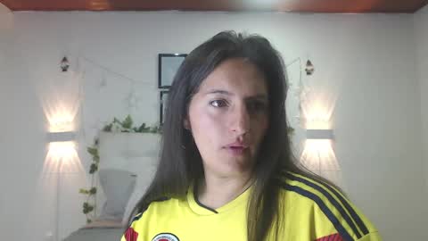 Snapshot of sharon_makelove chatting on 14, 4, 2026 ESTEFI online show from 14, 4, 2026