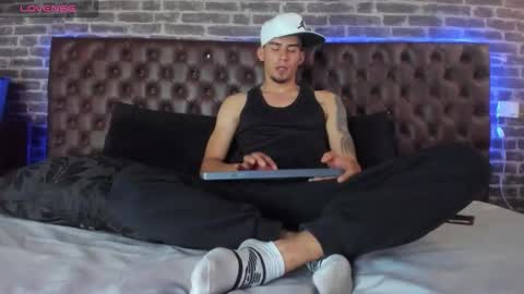 Sharon  Tyga online show from 24, 11, 2025