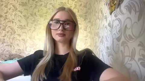 Snapshot of sharonpexton chatting on 18, 5, 2026 Anita online show from 18, 5, 2026
