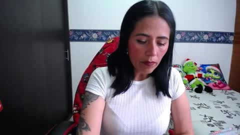 Snapshot of sharoon__cherry_ chatting on 27, 11, 2025 sharon online show from 27, 11, 2025