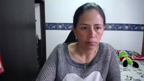 Snapshot of sharoon__cherry_ chatting on 2, 12, 2025 sharon online show from 2, 12, 2025