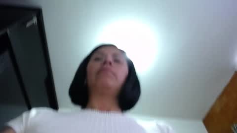 Snapshot of sharoon__cherry_ chatting on 20, 12, 2025 sharon online show from 20, 12, 2025