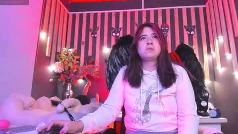 Snapshot of sharoon_gold chatting on 15, 9, 2025 Your mistress Sharon online show from 15, 9, 2025