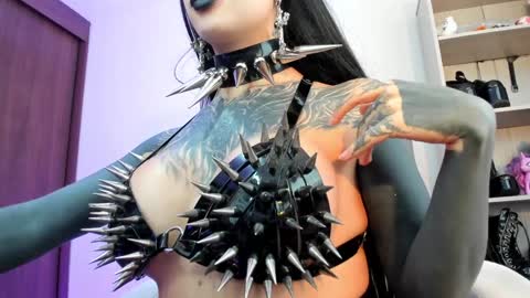 Antonia online show from 18, 1, 2025