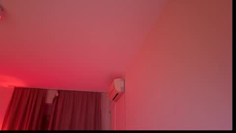 Snapshot of shayloren chatting on 14, 12, 2025 Shay online show from 14, 12, 2025