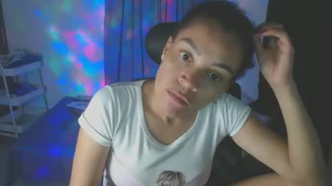 Snapshot of shayna_cute chatting on 3, 2, 2025 Shayna online show from 3, 2, 2025