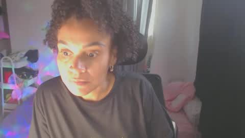 Snapshot of shayna_cute chatting on 21, 2, 2025 Shayna online show from 21, 2, 2025