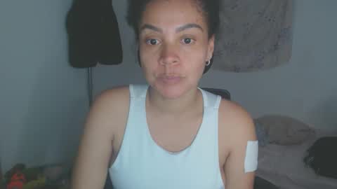 Snapshot of shayna_cute chatting on 27, 11, 2025 Shayna online show from 27, 11, 2025