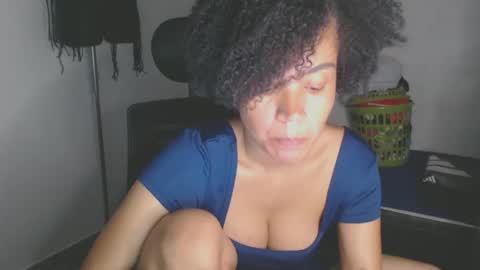 Snapshot of shayna_cute chatting on 3, 4, 2026 Shayna online show from 3, 4, 2026