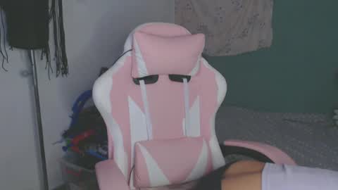 Snapshot of shayna_cute chatting on 18, 7, 2026 Shayna online show from 18, 7, 2026