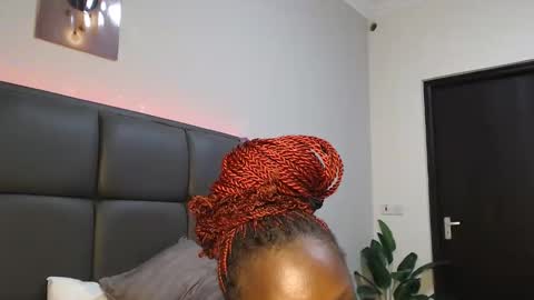 Snapshot of shayne_akinyi chatting on 30, 4, 2026 Shayne online show from 30, 4, 2026