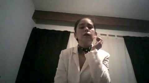 Snapshot of shazmyn28 chatting on 3, 5, 2026 Shazmyn28 online show from 3, 5, 2026