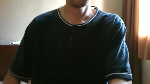 Snapshot of shedevr02 chatting on 27, 9, 2025 Roger online show from 27, 9, 2025