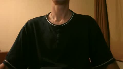 Snapshot of shedevr02 chatting on 13, 10, 2025 Roger online show from 13, 10, 2025