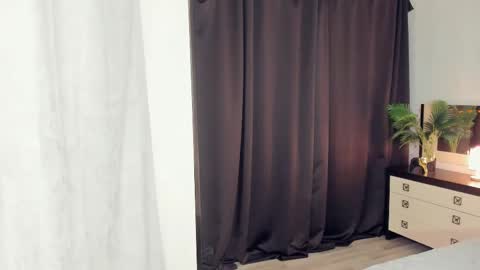 Snapshot of sheenaeast chatting on 21, 12, 2024 Violet online show from 21, 12, 2024