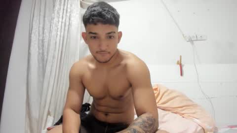 Snapshot of shelbyhot23 chatting on 4, 10, 2025 thomas shelby online show from 4, 10, 2025