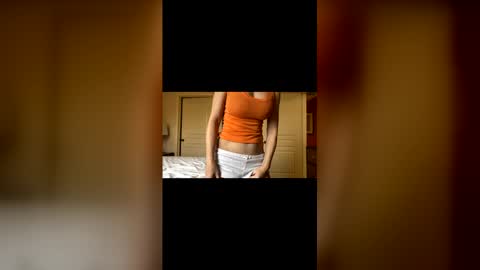 Snapshot of shell2822 chatting on 2, 12, 2025 shell2822 online show from 2, 12, 2025