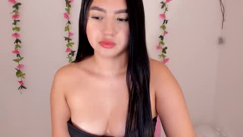 Snapshot of shelly_rohades chatting on 2, 3, 2026 online show from 2, 3, 2026