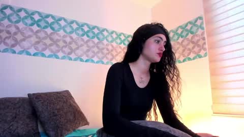 Snapshot of shelsy_d chatting on 14, 4, 2026 S H E L S Y online show from 14, 4, 2026