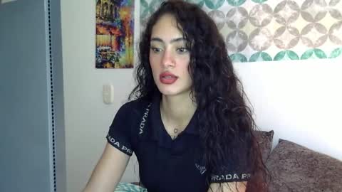 Snapshot of shelsy_d chatting on 16, 4, 2026 S H E L S Y online show from 16, 4, 2026