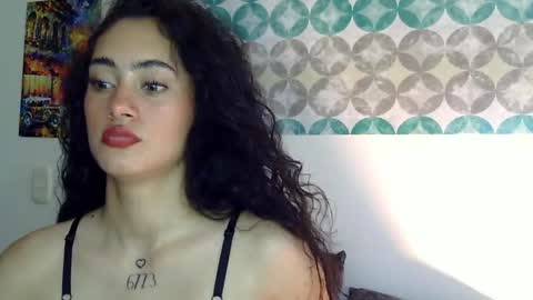 Snapshot of shelsy_d chatting on 16, 4, 2026 S H E L S Y online show from 16, 4, 2026
