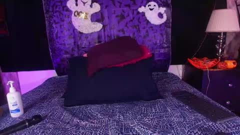 Shelsy online show from 4, 11, 2025