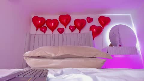 shelynna_azzul online show from 15, 2, 2025