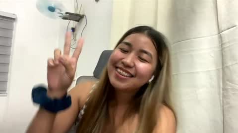Snapshot of shenikamungia chatting on 4, 5, 2026 Sammy online show from 4, 5, 2026