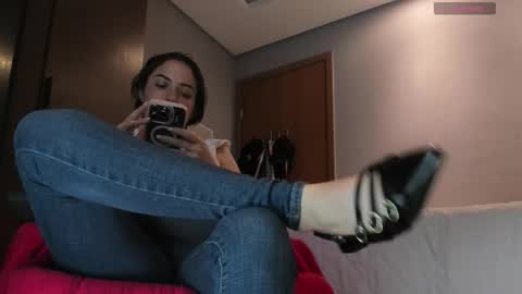 Snapshot of sherilkwang_ chatting on 6, 3, 2026 .. Sherilk .. online show from 6, 3, 2026