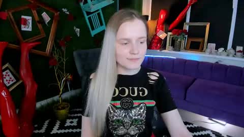 Snapshot of sherributlers chatting on 11, 5, 2026 Sweet Sherri online show from 11, 5, 2026