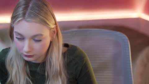 Snapshot of sheryl_elegance chatting on 7, 1, 2025 Sheryl online show from 7, 1, 2025