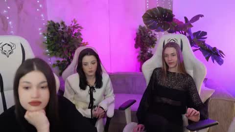 Snapshot of sheryl_elegance chatting on 19, 2, 2025 Sheryl online show from 19, 2, 2025