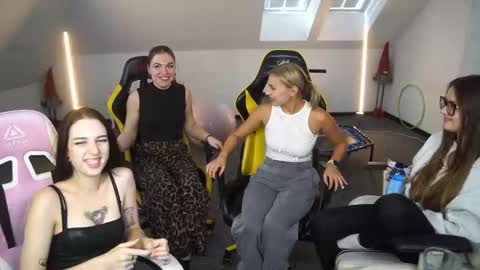 Snapshot of sheryl_elegance chatting on 24, 9, 2025 Sheryl online show from 24, 9, 2025